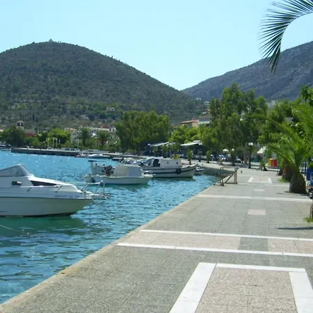 Iridanos Hotel Antikyra