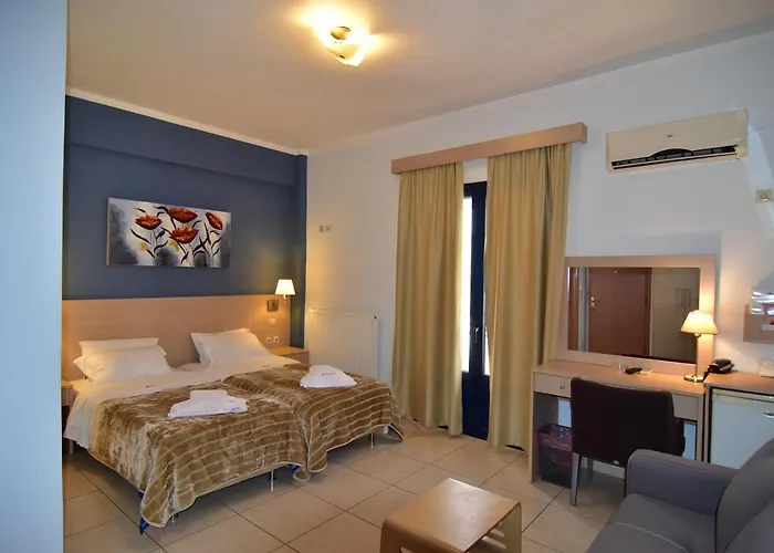 酒店 伊利达诺斯酒店 3*