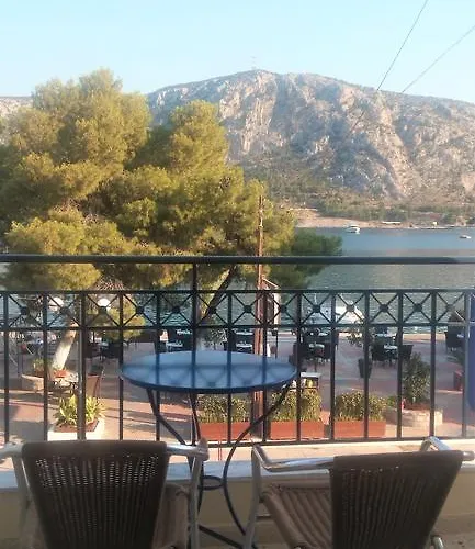 伊利达诺斯酒店 3*