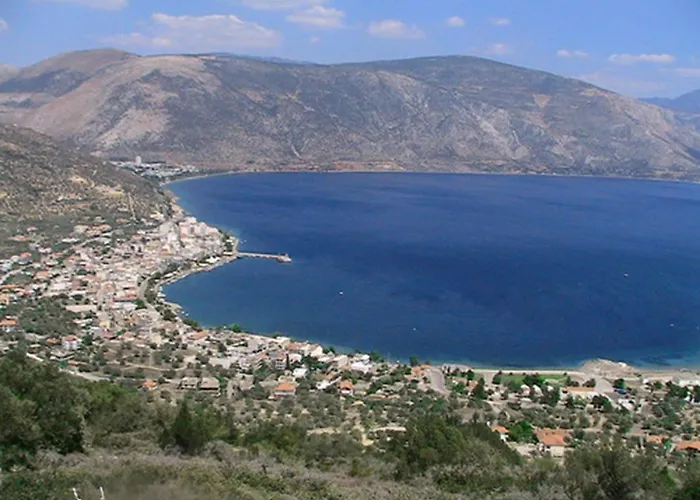 伊利达诺斯酒店 3* 安迪基拉