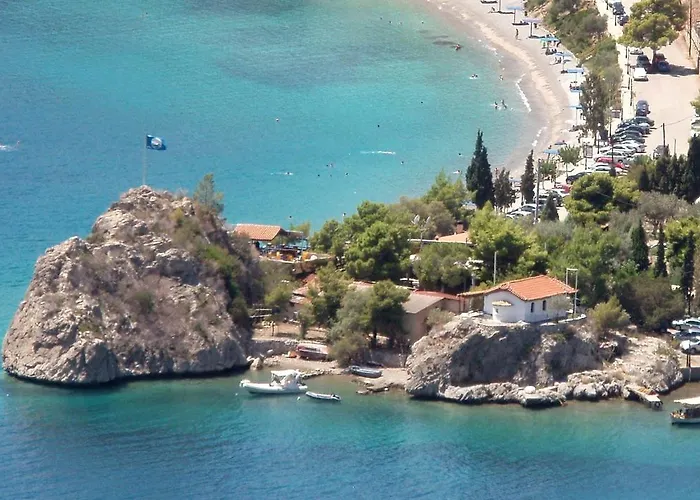 伊利达诺斯酒店